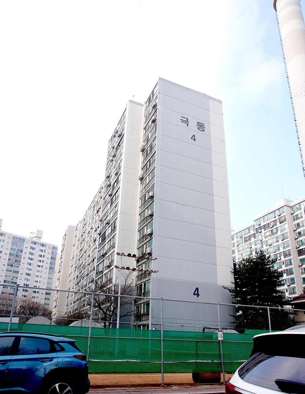 극동, 건영, 벽산 아파트